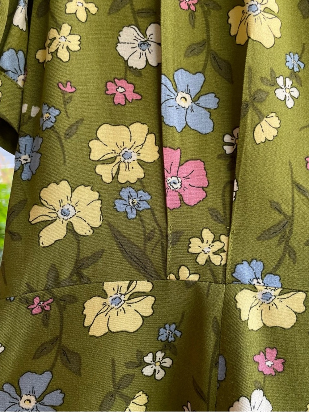Green Floral Short Sleeve Shirt Dress by Princess Highway. - Picture 6 of 11